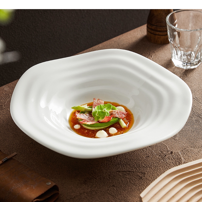 Irregular Shaped White Salad P - огляд і ціна Home Cooking Steak